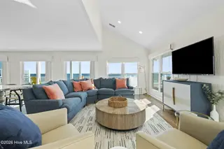 7313 Ocean Drive, Emerald Isle, NC 28594 – photo 4: Living Area