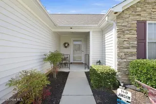 140 Jordan Drive, New Bern, NC 28562 – photo 4: 20-custom-DSC_0052-edit