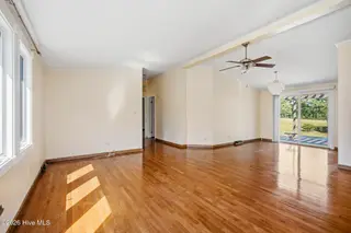 146 Ryder Cup Boulevard, Pinebluff, NC 28373 — 3-bedroom manufactured home in Oakwood Hill, Pinebluff, NC, photo 4 of 43