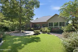 230 Ticino Court, New Bern, NC 28562 – photo 4: 6-web-or-mls-DSC_5405