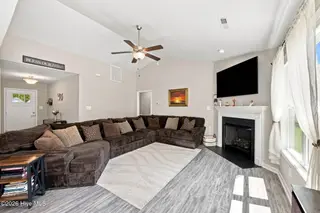 345 Station House Road, New Bern, NC 28562 – photo 7: 34-web-or-mls-DSC_5101_edit
