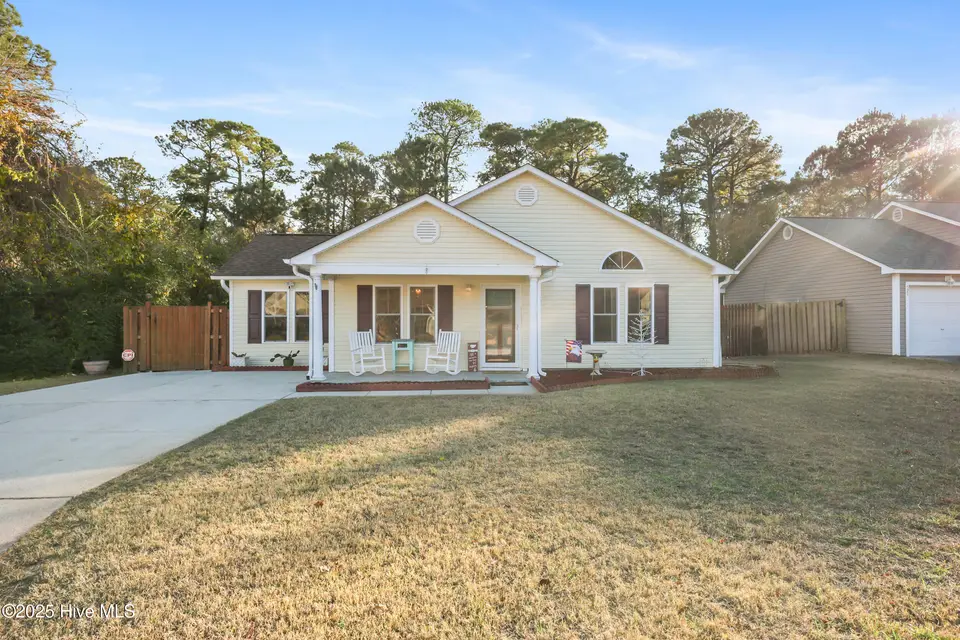 528 Brewster Lane, Wilmington, NC 28412 – photo 1 of 25: Front
