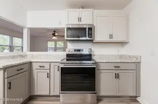 1009 River Street, Jacksonville, NC 28540 – photo 17: 18KITCHEN