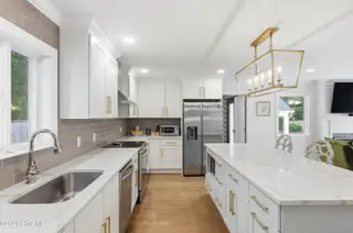 1925 Hawthorne Road, Wilmington, NC 28403 – photo 14: 011_1925_hawthorne_road-11_646