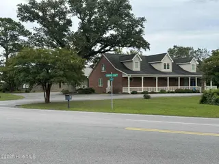 4725 Country Club Road, Morehead City, NC 28557 – photo 4: aa4f7155-a0cf-4105-bb61-1ea57a6c3ba7