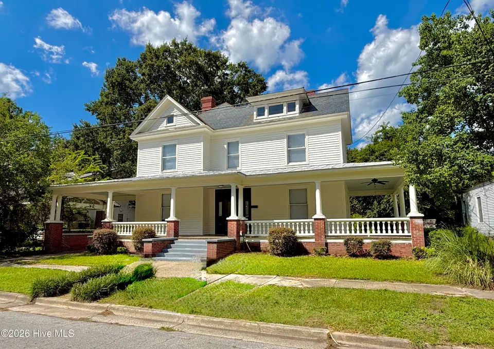 505 W Lenoir Avenue, Kinston, NC 28501 – photo 1 of 57: IMG_2506