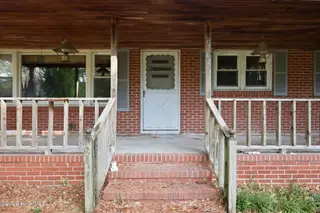 6764 Glenwood Drive, Grifton, NC 28530 – photo 4: 4-web-or-mls-IMG_0004_edit