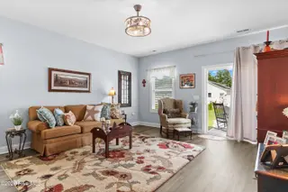 901 Hayford Lane SW, Ocean Isle Beach, NC 28469 — 3-bedroom home in Glendale Arbor, Ocean Isle Beach, NC, photo 10 of 31