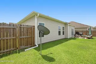219 Seville Street, Jacksonville, NC 28546 — 4-bedroom home in Carolina Plantations, Jacksonville, NC, photo 12 of 55