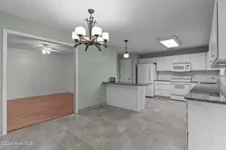 7319 Thurgood Road, Wilmington, NC 28411 – photo 11: 23-web-or-mls-BTS08521