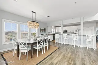 Atlantic Beach – photo 11: Diningroom