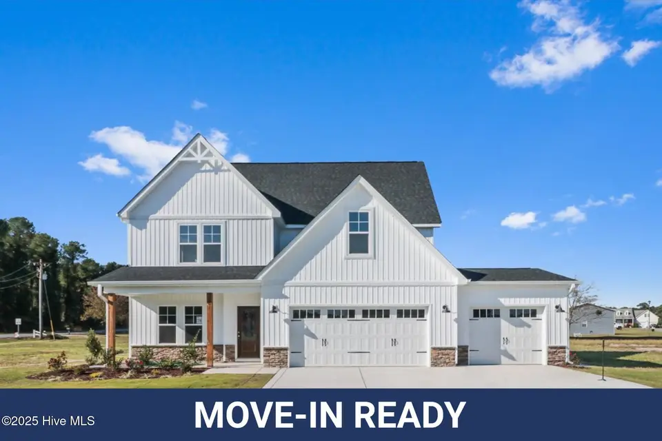 101 Hudson Village Drive, La Grange, NC 28551 – photo 1 of 35: 000