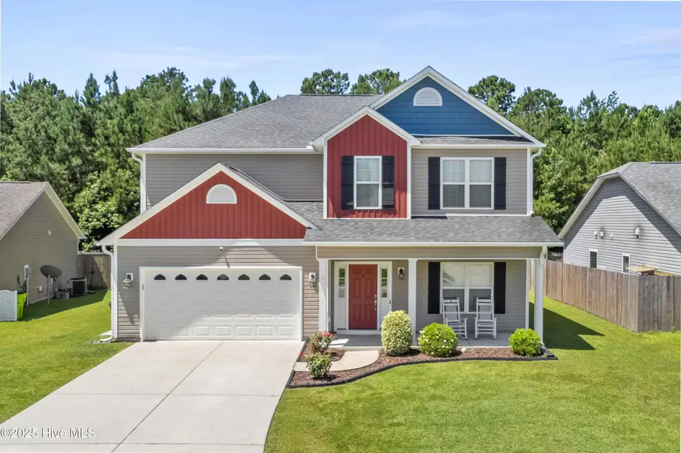 207 Bungalow Drive, New Bern, NC 28562 – photo 1 of 49: Front