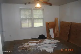721 Gardenview Drive, Jacksonville, NC 28540 — 3-bedroom home in Northwoods Park, Jacksonville, NC, photo 6 of 15: DSC_0579