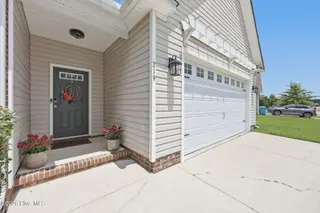 219 Seville Street, Jacksonville, NC 28546 — 4-bedroom home in Carolina Plantations, Jacksonville, NC, photo 6 of 55