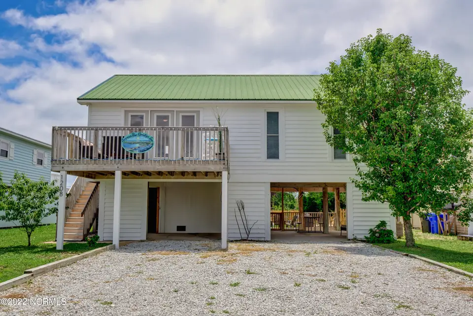 1208 N New River Drive, Surf City, NC 28445 – photo 1 of 43: FirstOne