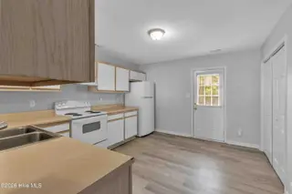 409 Timberlake Trail, Jacksonville, NC 28546 – photo 6: DSC_5251