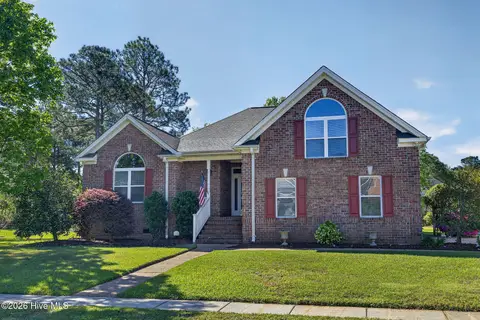 1113 Willow Pond Ln, Leland