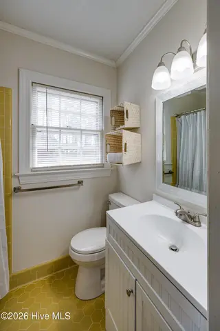 201 Dogwood Drive, Washington, NC 27889 – photo 21: Primary Bath