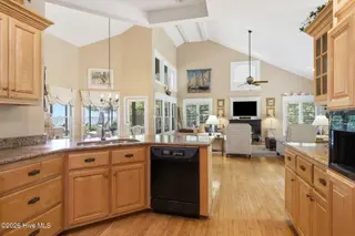 142 Oakleaf Drive, Pine Knoll Shores, NC 28512 – photo 15: Kitchen