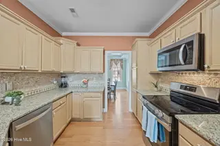 2123 Caracara Drive, New Bern, NC 28560 – photo 10: 23-web-or-mls-0C0A3775