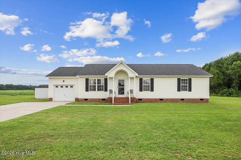 993 Aspen Ridge Court, Deep Run, NC 28525 – photo 1 of 47: 01-993 Aspen Ridge Ct-1