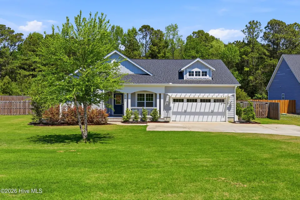 6776 Campbells Ridge Drive SE, Leland, NC 28451 – photo 1 of 58: 1_6776_campbells_ridge_dr_se_001