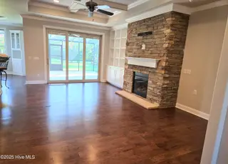 6618 Motts Village Road, Wilmington, NC 28412 – photo 9: Living room