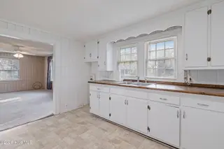 302 S Johnson Street, Mount Olive, NC 28365 – photo 7: 5T5A6618