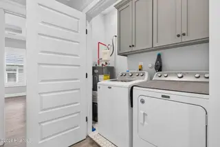 2303 W Yacht Drive, Oak Island, NC 28465 — 3-bedroom home, Oak Island, NC, photo 20 of 49