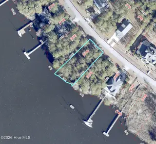 5316 134 Trade Winds Road, New Bern, NC 28560 – photo 2: 5316 Tradewinds Rd.