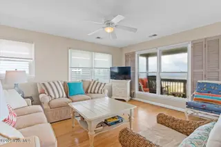 877 Ocean Boulevard W, Holden Beach, NC 28462 – photo 15: 10-www.kahunaphoto.com-00248KDP00248