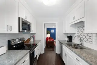 13 Village Green Circle, Southern Pines, NC 28387 – photo 8: Kitchen with Stainless Steel Appliances