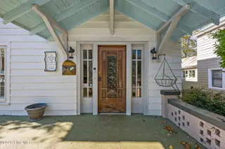 411 George Street, New Bern, NC 28560 – photo 3: Custom Entryway