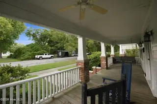 1723 Rhem Avenue, New Bern, NC 28560 – photo 5: 39-web-or-mls-DSC_4397