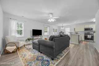 1112 Sunburst Way, Leland, NC 28451 – photo 18: 19_living room