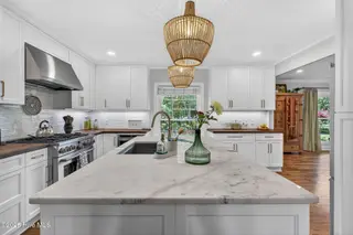 2412 Gillette Drive, Wilmington, NC 28403 – photo 16: Large Island