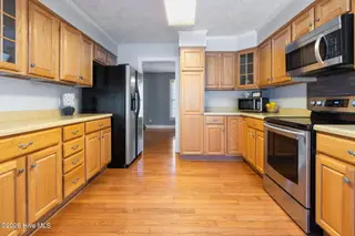 727 Mount Olive Road, Bladenboro, NC 28320 – photo 18: Kitchen