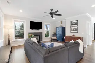 542 Deer Creek Drive, Cape Carteret, NC 28584 – photo 13: Living Room