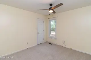 316 Jeannine Drive, Goldsboro, NC 27534 — 3-bedroom home in Kelliwood, Goldsboro, NC, photo 20 of 37: IMG_8226