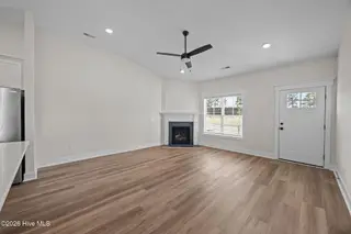 117 Lady O Drive A, Greenville, NC 27834 – photo 8: 7-web-or-mls-BLS_0006