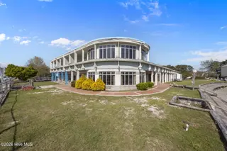 100 Marina Drive, New Bern, NC 28560 – photo 1: 1-web-or-mls-0C0A7269