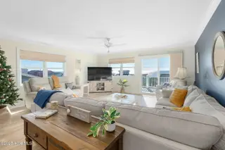 1606 Ocean Drive, Emerald Isle, NC 28594 – photo 6: 37-web-or-mls-chadwick-visuals-1606-ocea