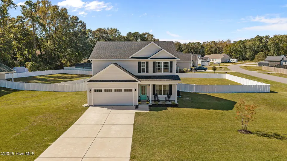 120 Persimmon Drive, New Bern, NC 28562 – photo 1 of 47: 2-web-or-mls-DJI_20251022124355_0307_D