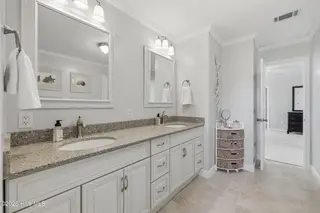 215 Bayshore Drive, Elizabeth City, NC 27909 — 3-bedroom home in Brickhouse Point, Elizabeth City, NC, photo 24 of 68: Primary Bathroom