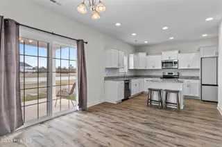 379 Water Wagon Trail, Jacksonville, NC 28546 – photo 6: 06