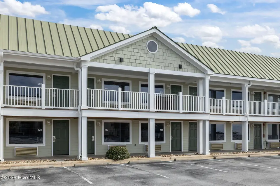 The Islander Suites, Emerald Isle — 1-bedroom condo in The Islander Suites, Emerald Isle, NC, photo 1 of 23: 102 Islander Drive 230