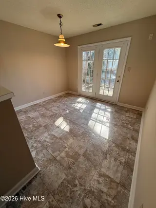 1798 Scarborough Road, Greenville, NC 27858 — 3-bedroom home in Scarborough, Greenville, NC, photo 5 of 12: IMG_4423