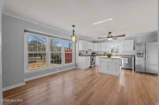 236 Shoreline Drive, New Bern, NC 28562 – photo 21: 43-web-or-mls-DSC_6346