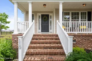 110 Lands End Drive, Elizabeth City, NC 27909 – photo 4: 6-web-or-mls-_Y9A4140